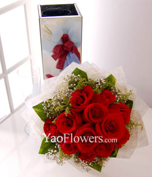 Dozen Roses 